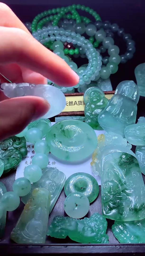 未镶嵌定制翡翠成*#翡翠毛货定制