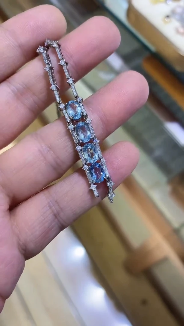 【闪购商品】海蓝宝石颈饰银S925镶嵌........