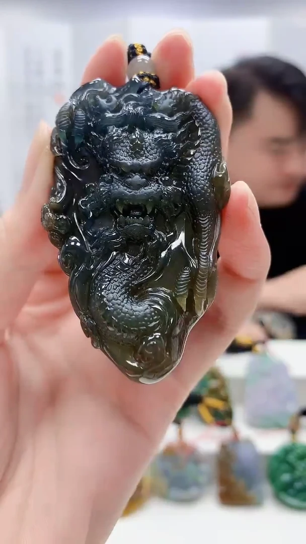 定制翡翠未镶嵌5060zm-毛货挂件龙牌132