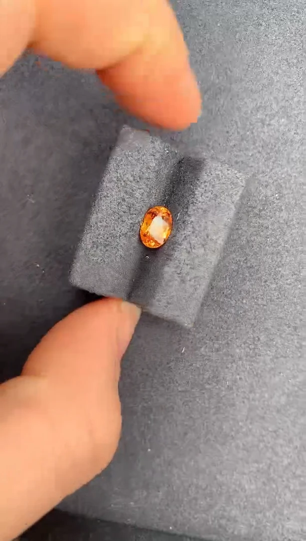 【闪购商品】石榴石（芬达石）裸石未镶嵌1.4ct芬达