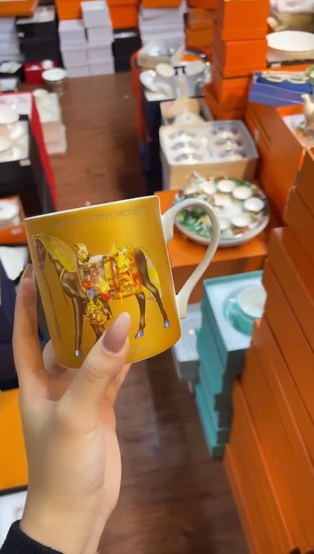 杯鸿辉家品牌瓷器，京东包邮！