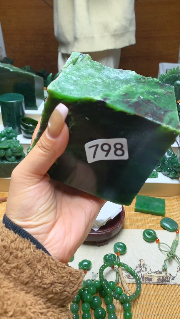 未镶嵌和田玉珠宝半成品1