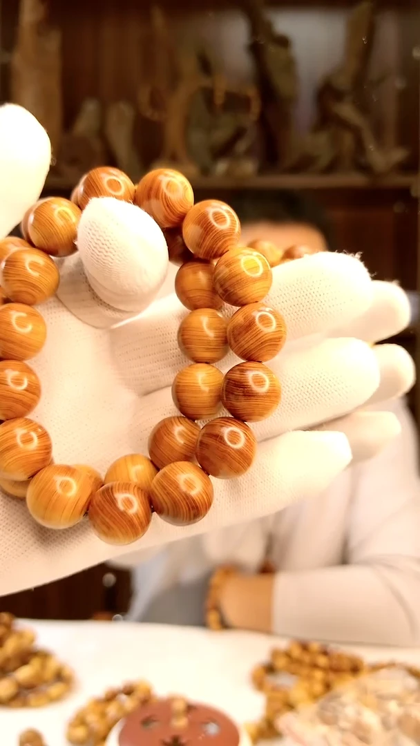 柏木手串/手链太行陈化崖柏蚕丝鸡油黄1.5单圈手串