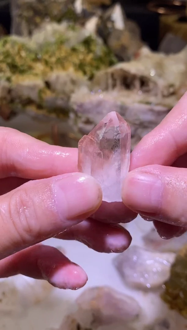 未镶嵌珠宝半成品水晶81号高透金口河水晶