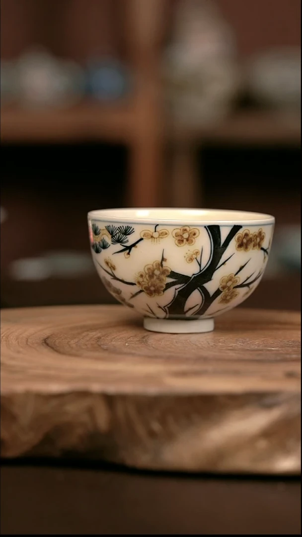 手绘 高温现代瓷  气窑  2号釉 松竹梅鸡心杯90C