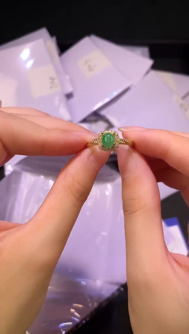 翡翠未镶嵌吊坠(不含链)天然缅甸翡翠A货戒指