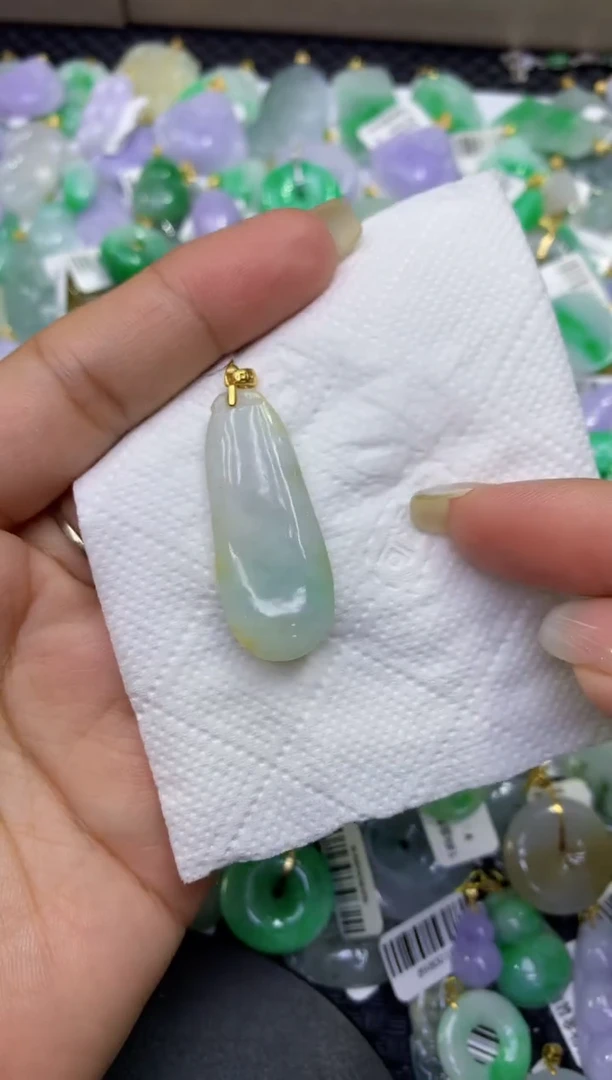 颈饰未镶嵌翡翠天然缅甸A货翡翠