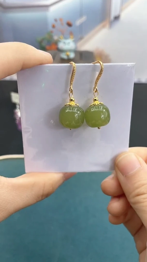 银S925镶嵌和田玉耳饰14mm行珠耳钩*单珠Y1