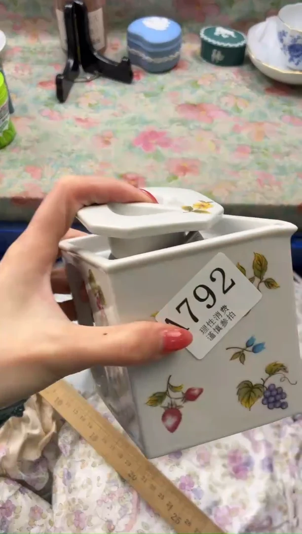 瓷片透**色       A792