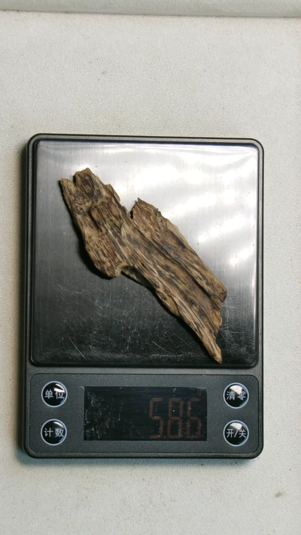 沉香沉香碎屑5.88克越南芽庄