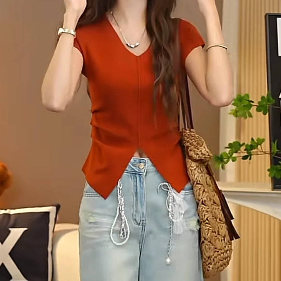 设计感V领捏褶收腰显瘦无袖针织上衣2025新款春季百搭修身打底衫
