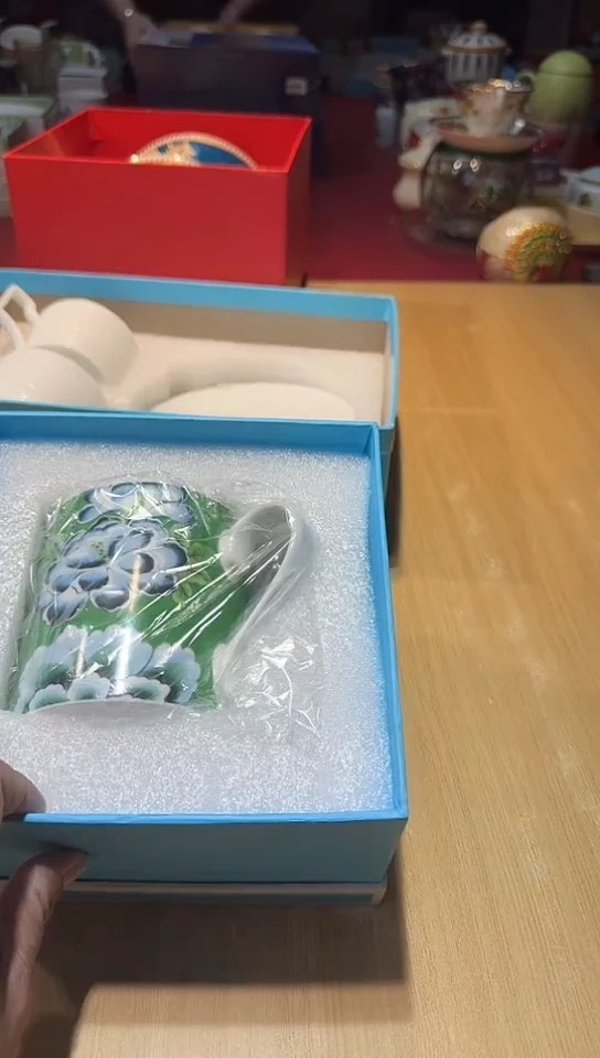 瓷片生活的本意是开心阿@@1