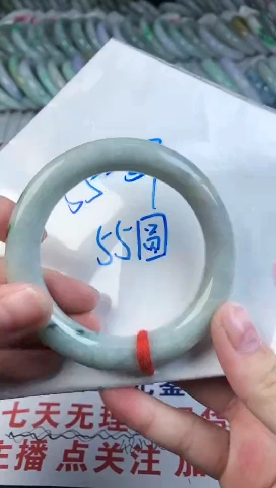翡翠手镯未镶嵌11111102