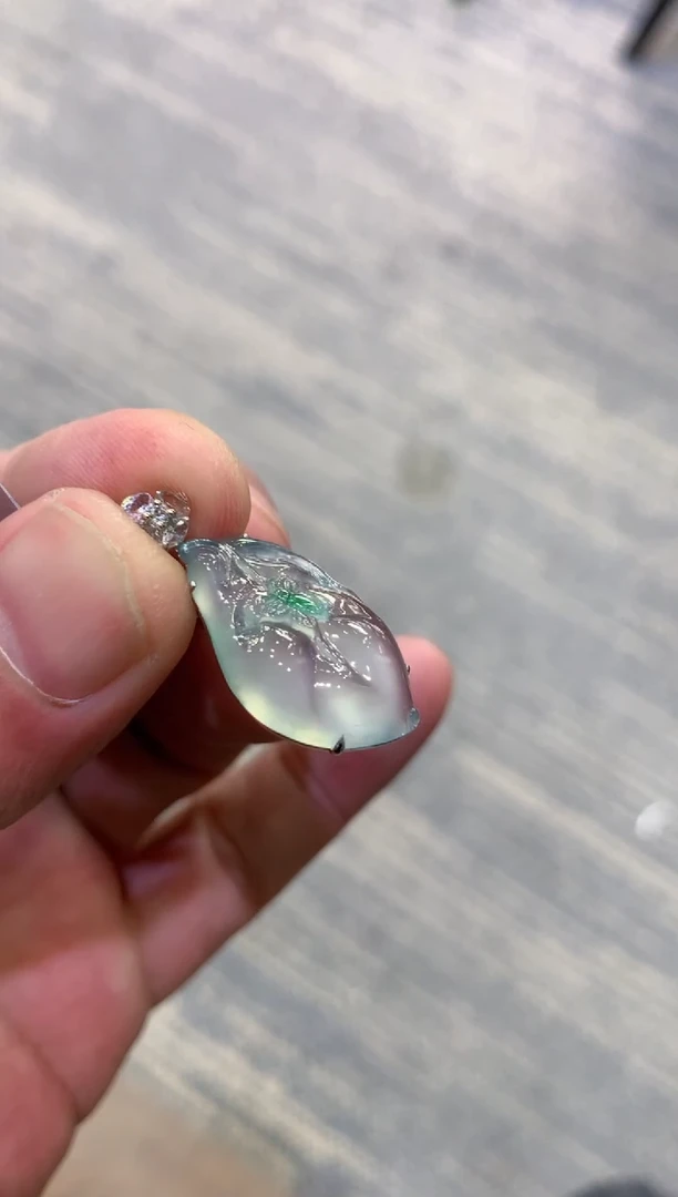 颈饰未镶嵌翡翠思*思