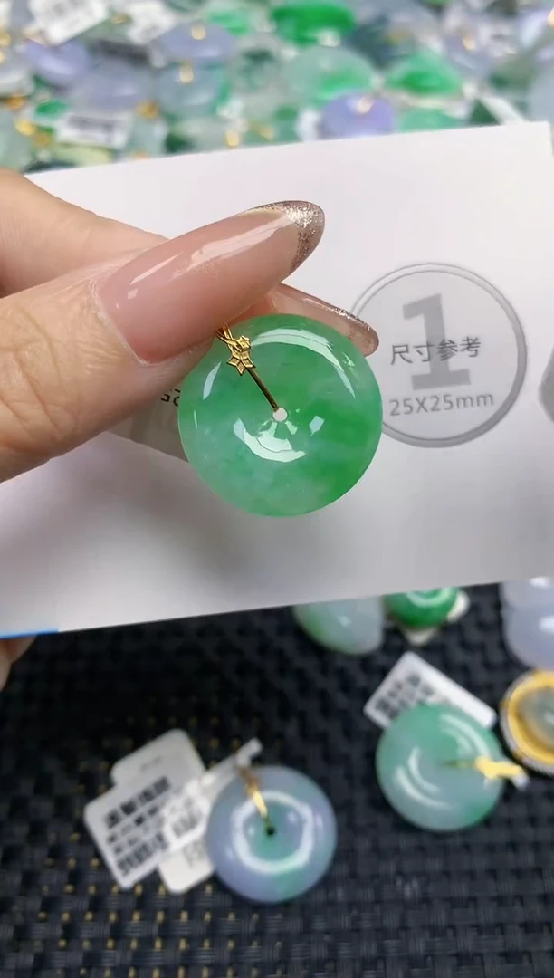 颈饰18K金镶嵌翡翠天然缅甸A货翡翠百元以上9元证书费自理