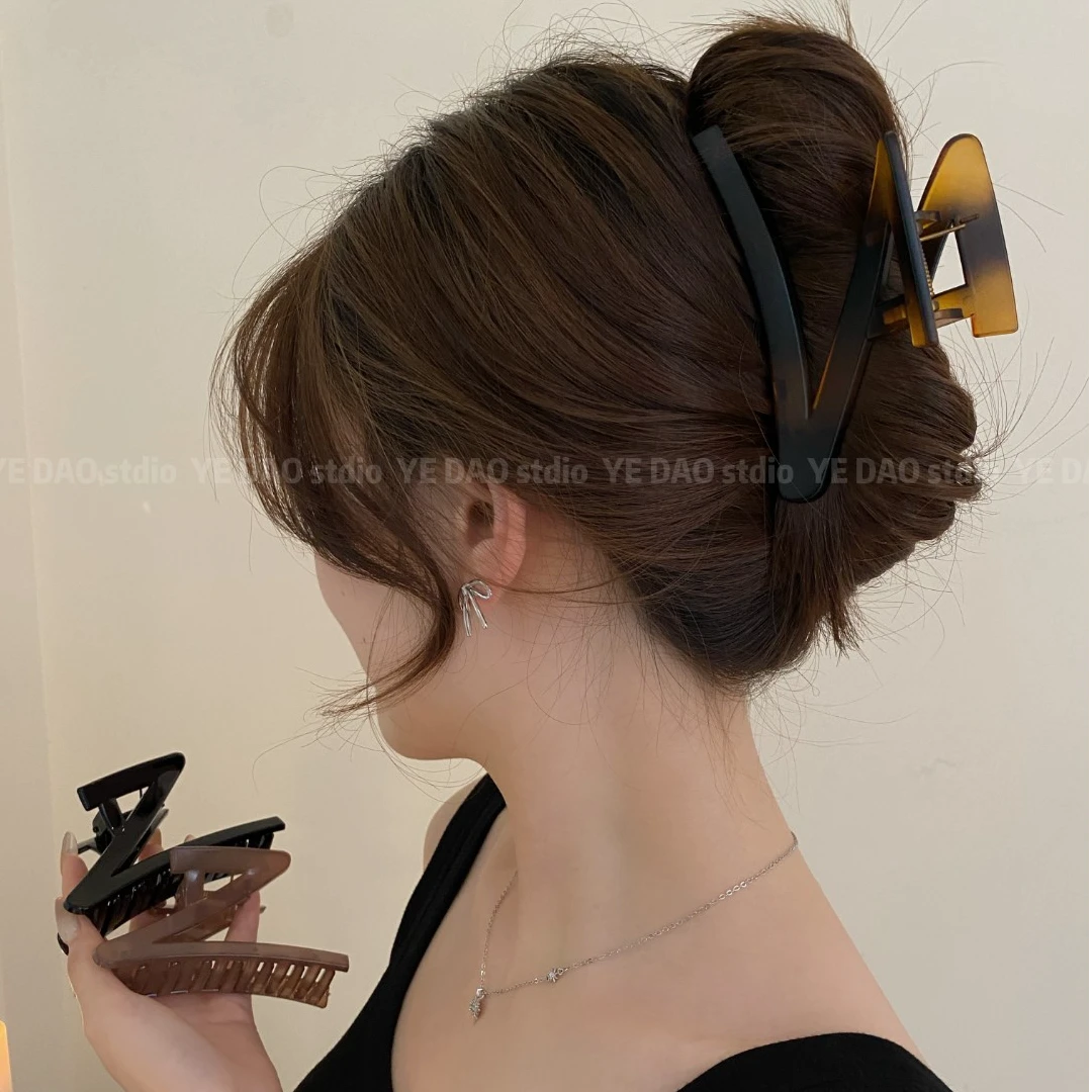 复古纯色Z字形抓夹简约百搭后脑勺盘发鲨鱼夹2025新款高级感发夹