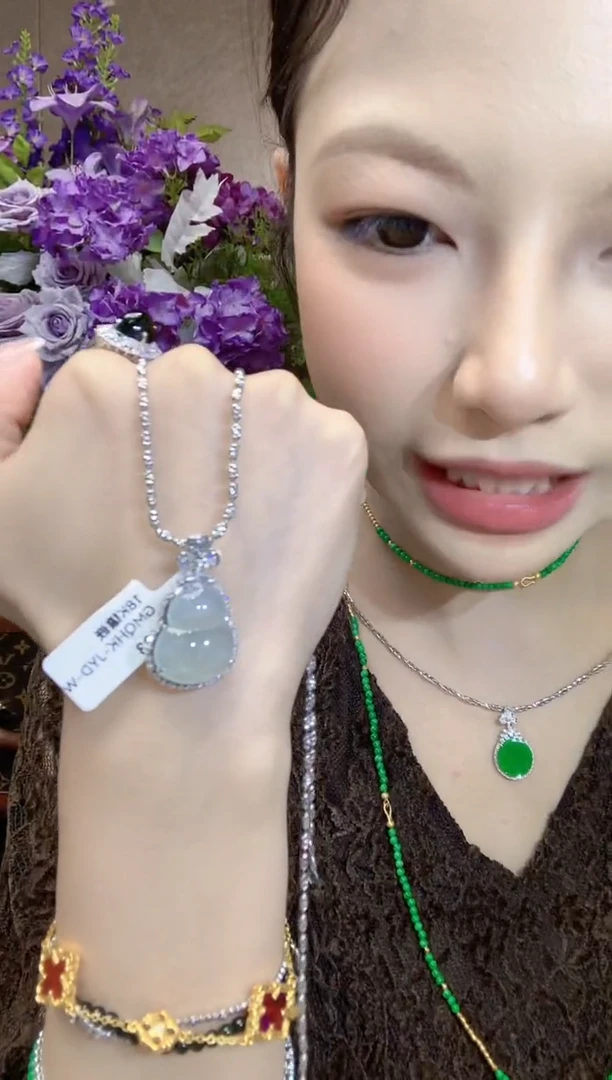 吊坠(不含链)18K金镶嵌翡翠a12