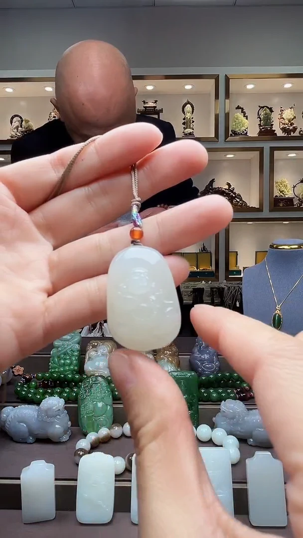 【闪购商品】和田玉颈饰未镶嵌苏