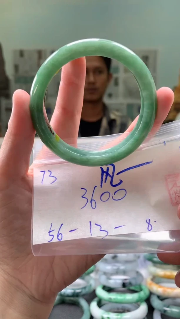 未镶嵌手镯翡翠风**暖翡翠手镯 下单联系小耳机#73