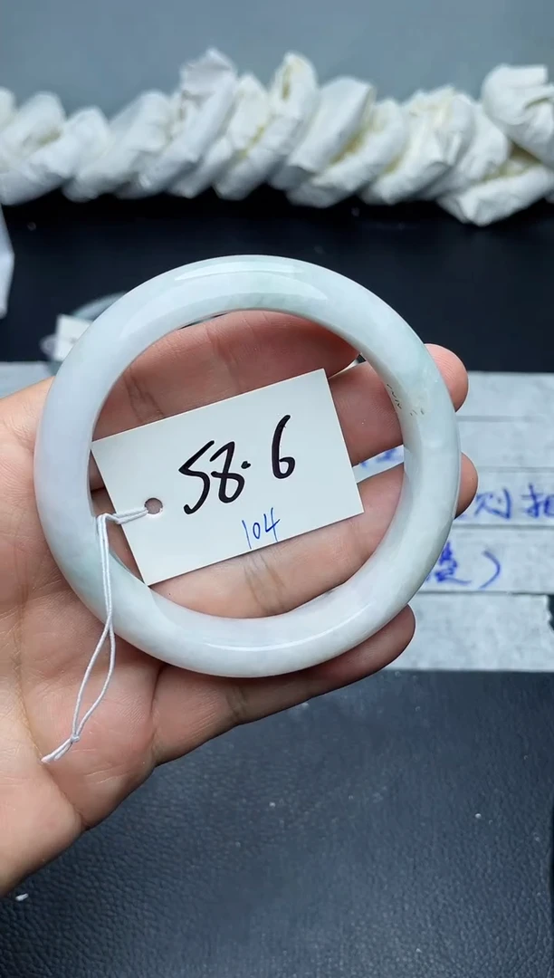 未镶嵌手镯翡翠104