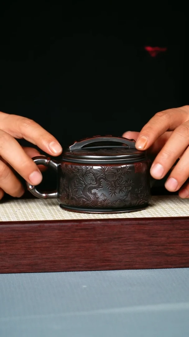 茶壶紫砂 龙山古乌泥 灵猴献瑞