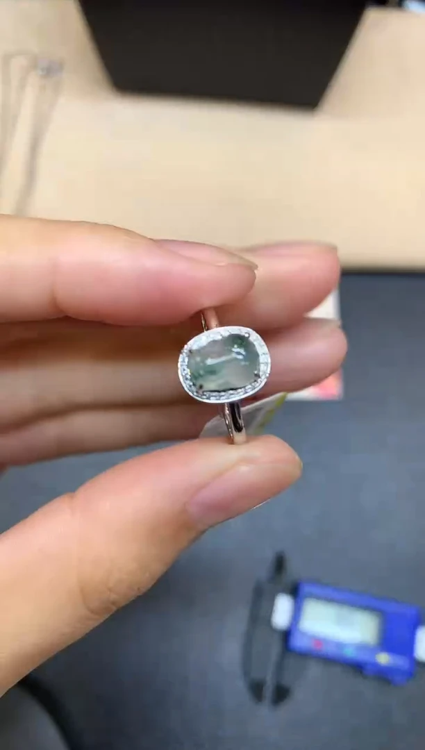 18K金镶嵌戒指翡翠貔貅【无服务费