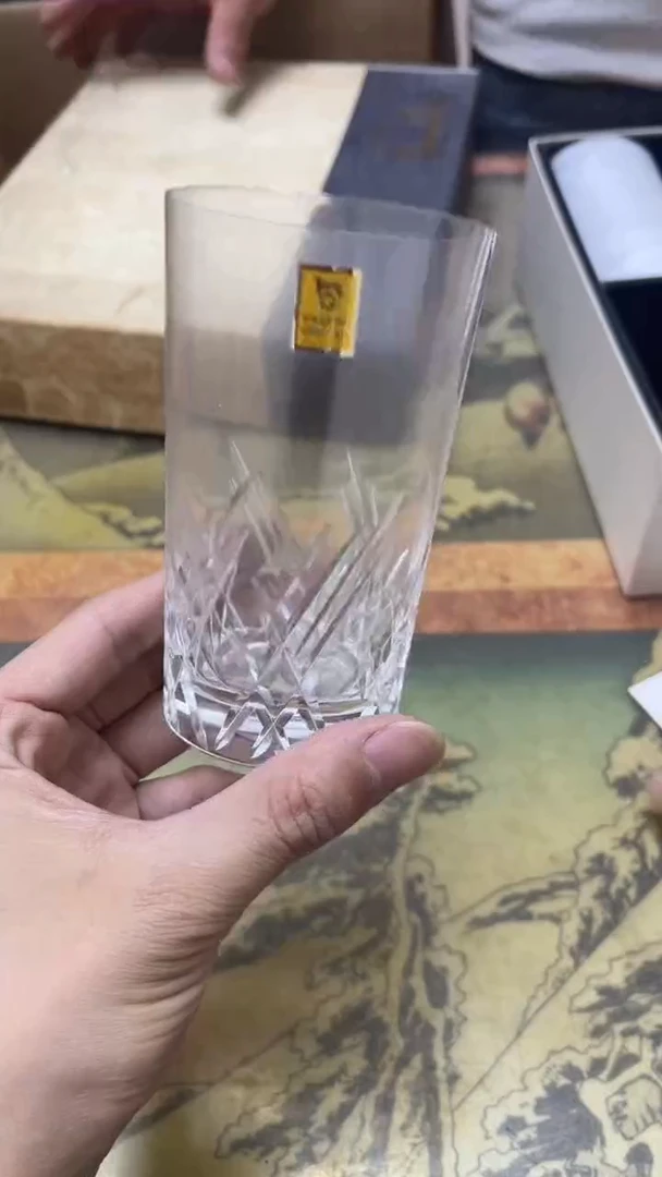 老二精选工艺品水晶杯