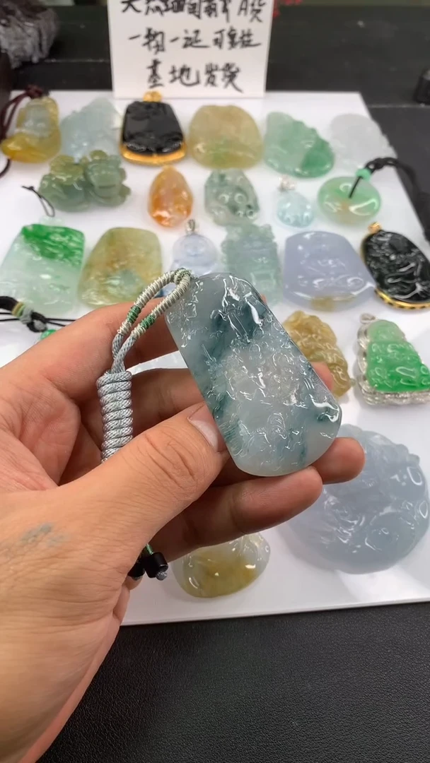 翡翠未镶嵌吊坠(不含链)吊坠