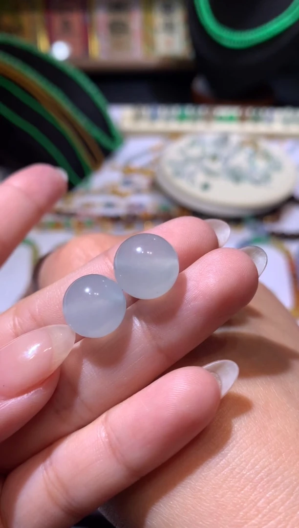 【闪购商品】定制翡翠未镶嵌两颗珠子910+91