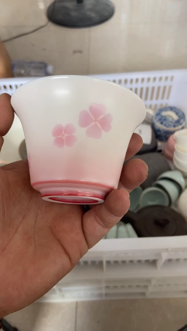 杯摄影的产品有使用过的痕迹有点脏介意勿拍