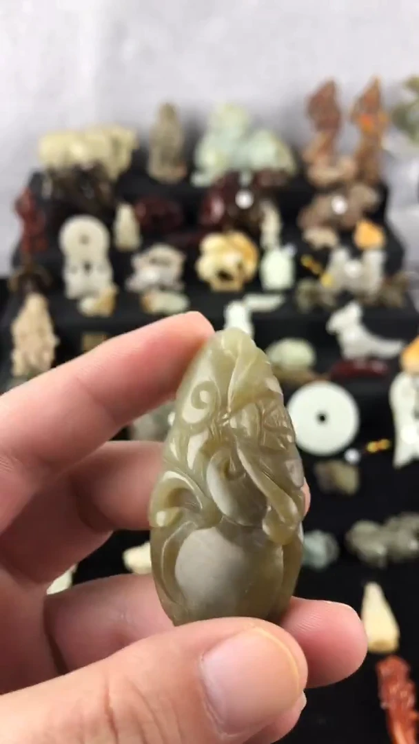 未镶嵌和田玉（糖玉）挂件111