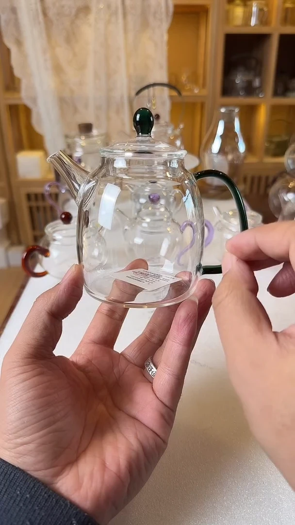 秦权湖绿。。。。。。。