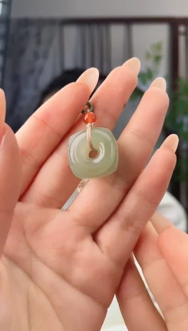 颈饰未镶嵌和田玉扣 xp