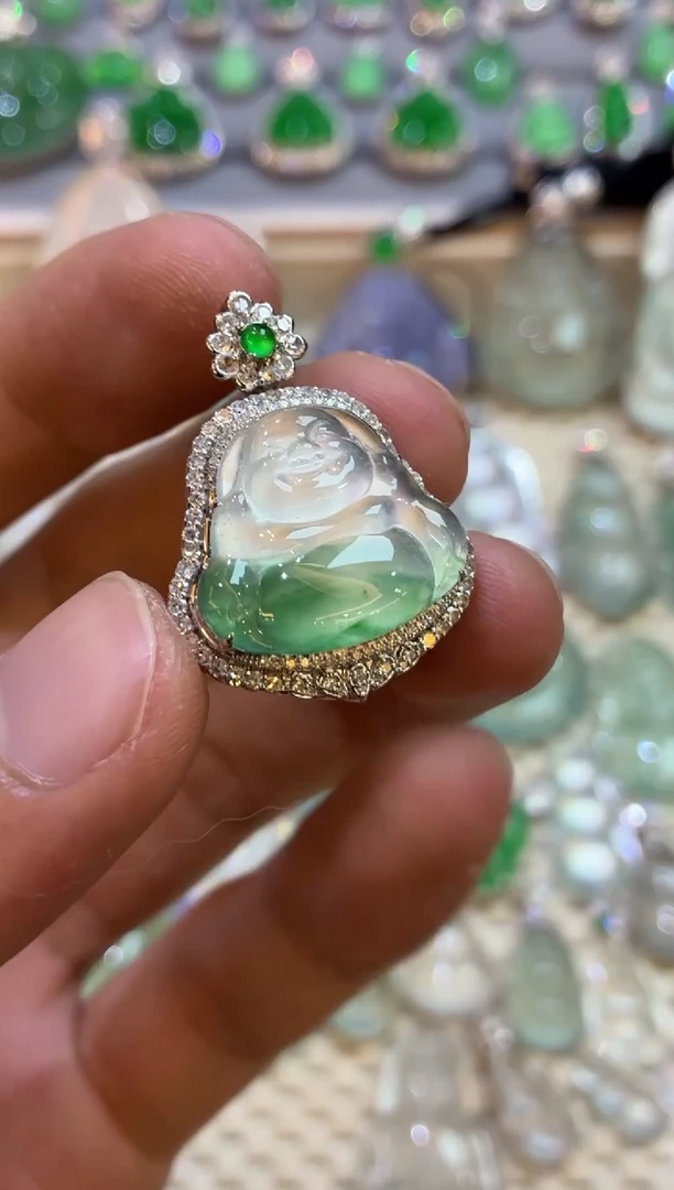 吊坠(不含链)18K金镶嵌翡翠佛公