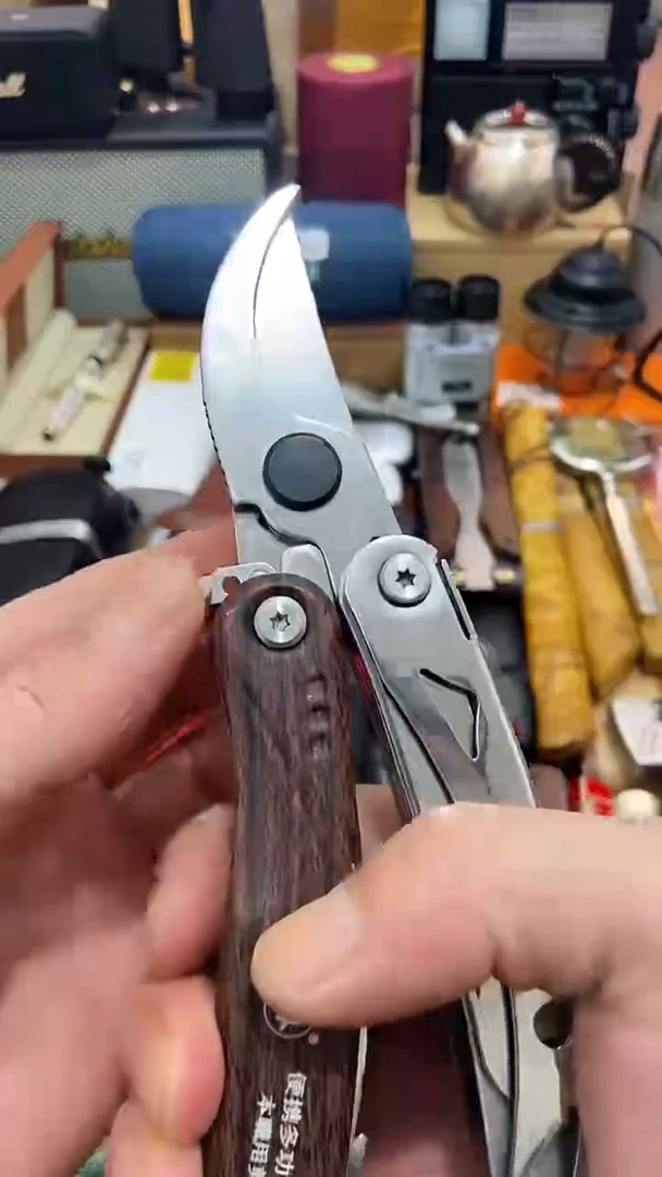 瓷片闪购商品  如图所示