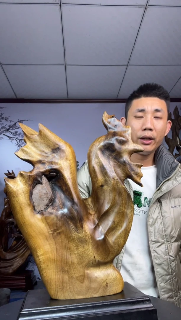 金丝楠木雕款壮****烤金丝楠木工艺品摆件