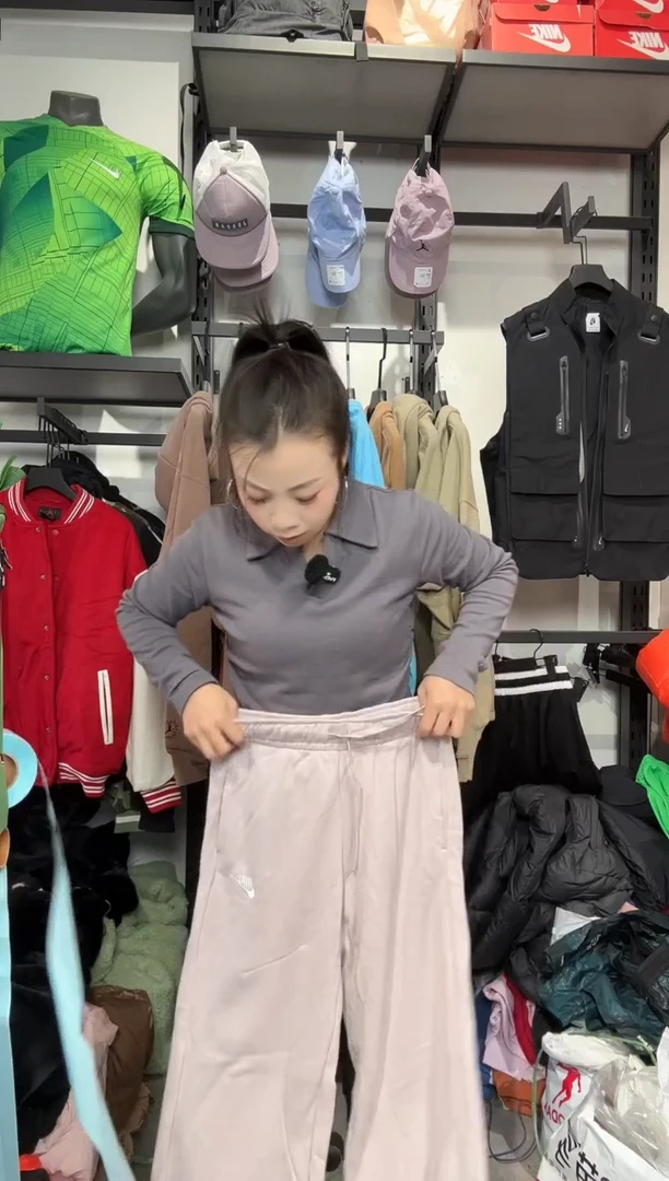 1042编码 瑕疵款直播间过款为准 尺码S