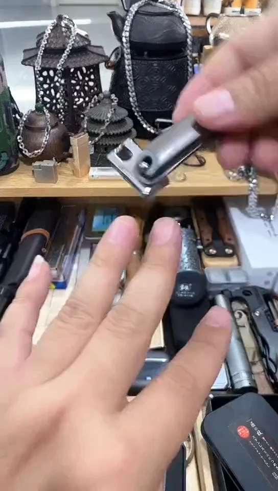 瓷片闪购商品  如图所示