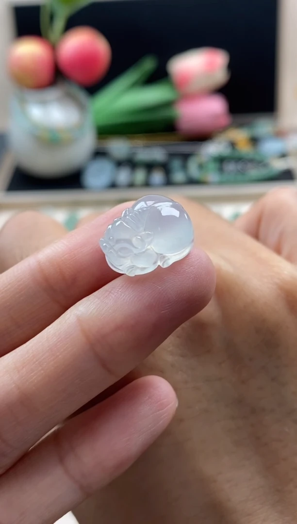 翡翠未镶嵌颈饰翡翠冰种貔貅