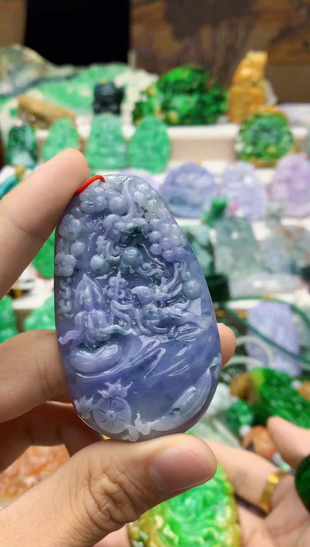 颈饰未镶嵌翡翠银**贝天然A货翡翠