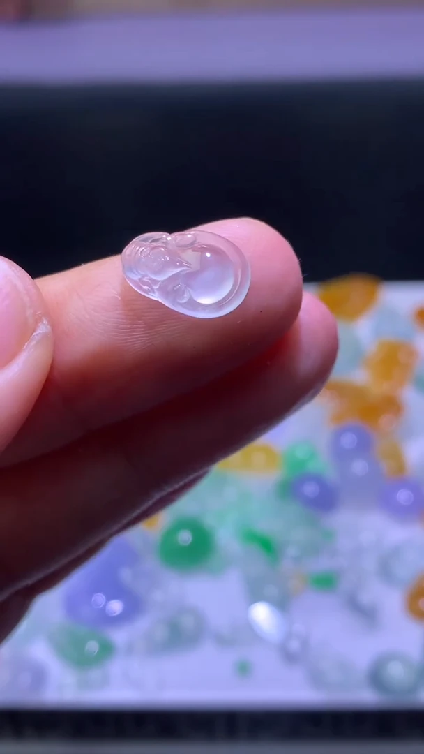 未镶嵌定制翡翠毛货