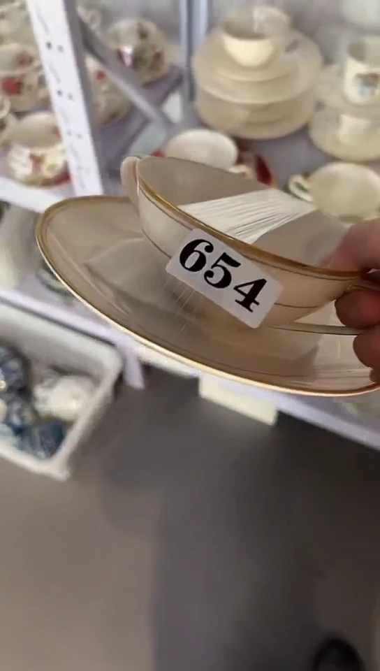 【闪购商品】中古回流瓷器好看。谨慎参拍