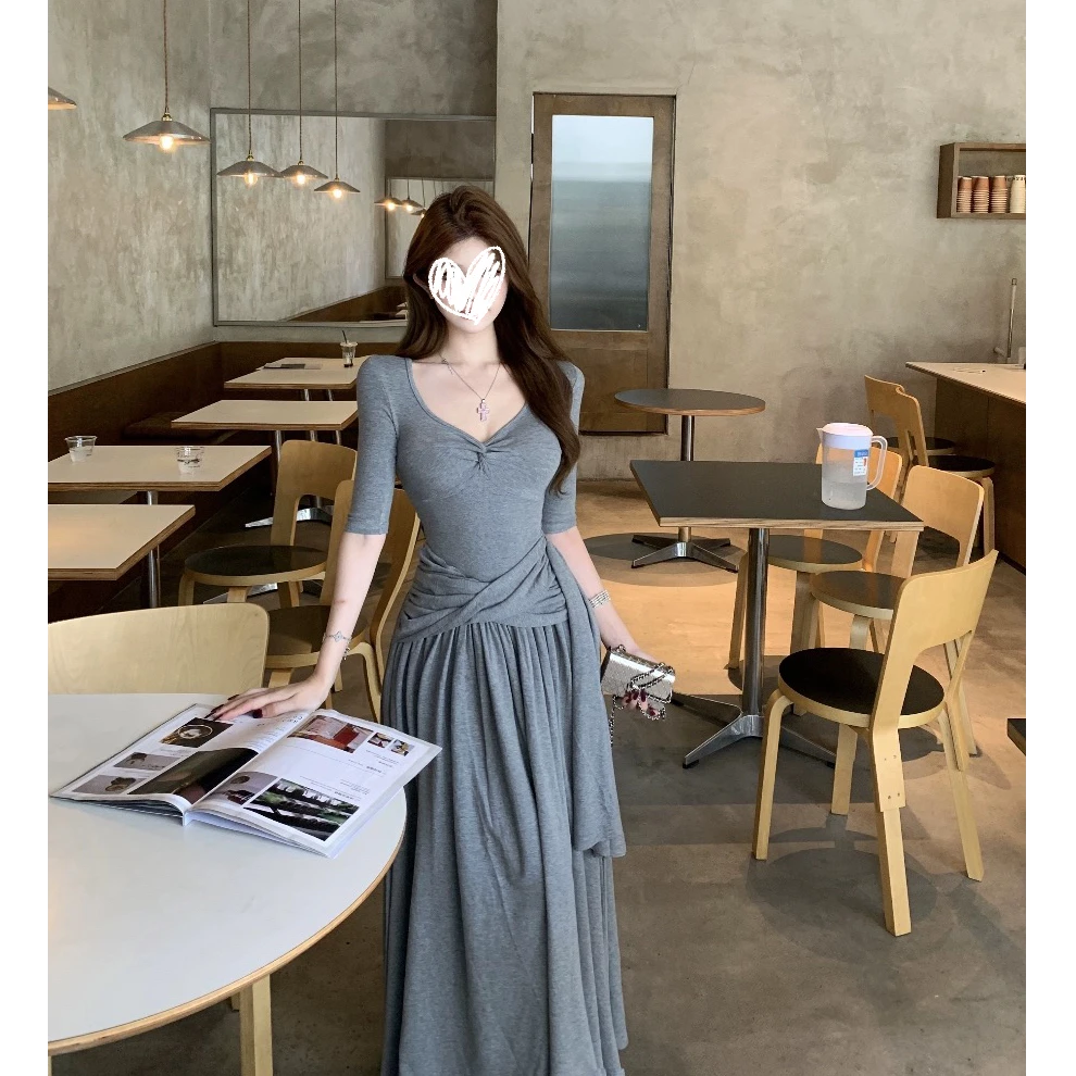纯欲性感修身女夏季新款法式温柔风气质收腰显瘦上衣+长裙两件套