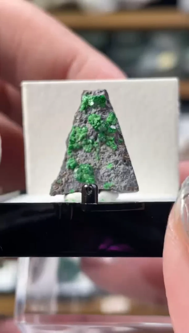 石材俄罗斯钙铬榴石