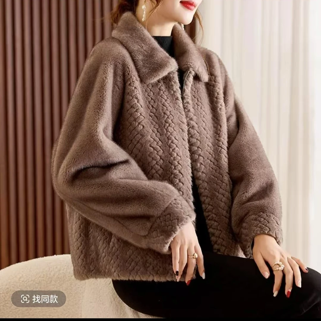 8384中老年妈妈装外套新款女秋冬洋气保暖气质上衣新仓库