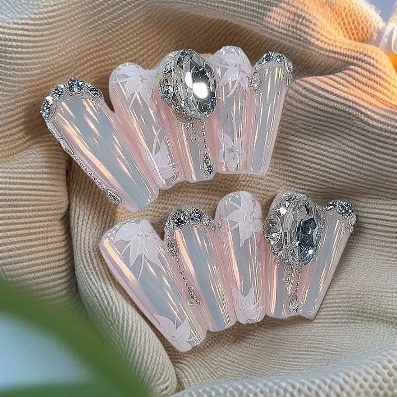 高端轻奢纯手工定制锆石粉色穿戴甲气质渐变穿戴式爆闪