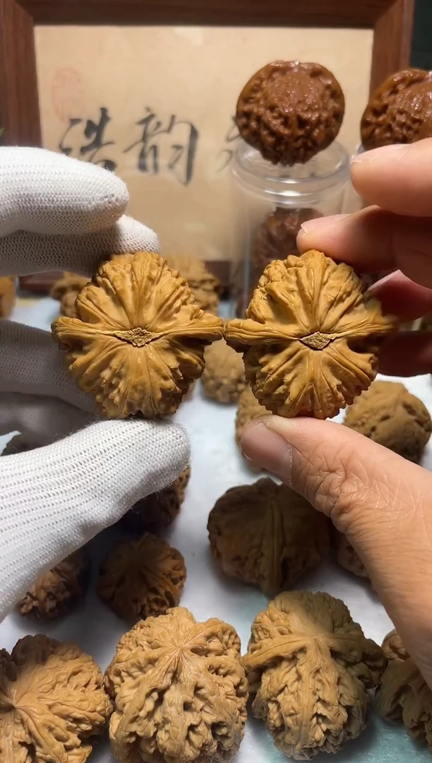 把件文玩核桃球白