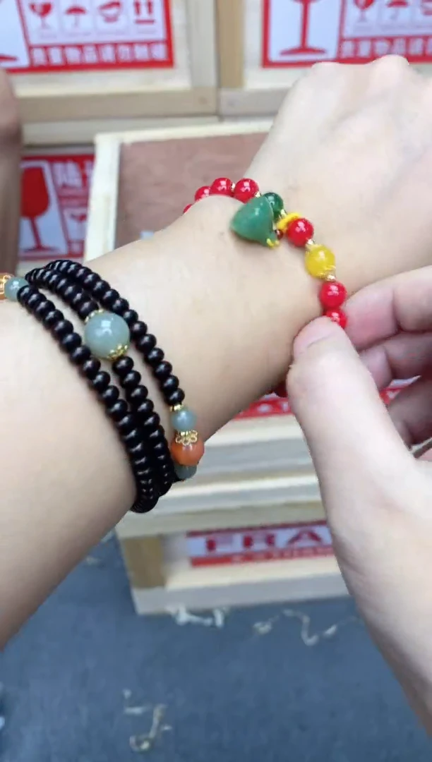 精选闪购手串搭配无礼盒