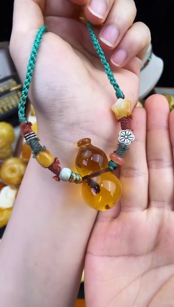 琥珀未镶嵌珠宝奇石柒月