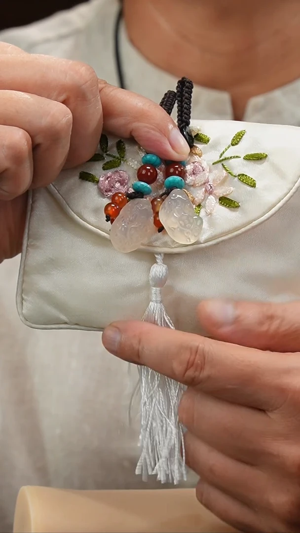 玛瑙/玉髓车挂合金5551·